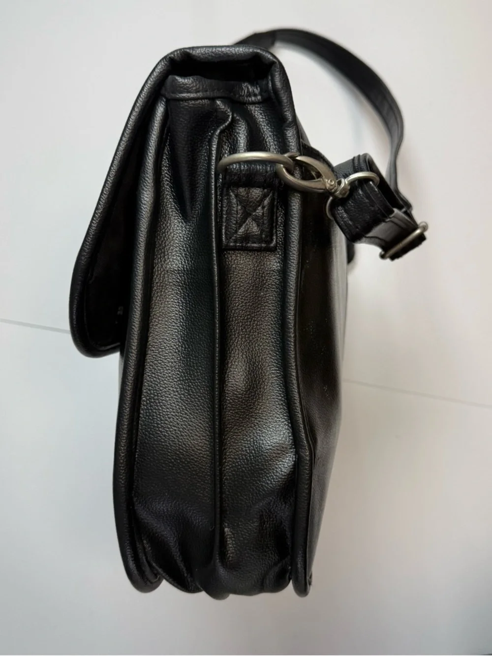 SOREN Black Leather Messenger Bag Briefcase Laptop Crossbody Work Bag EUC